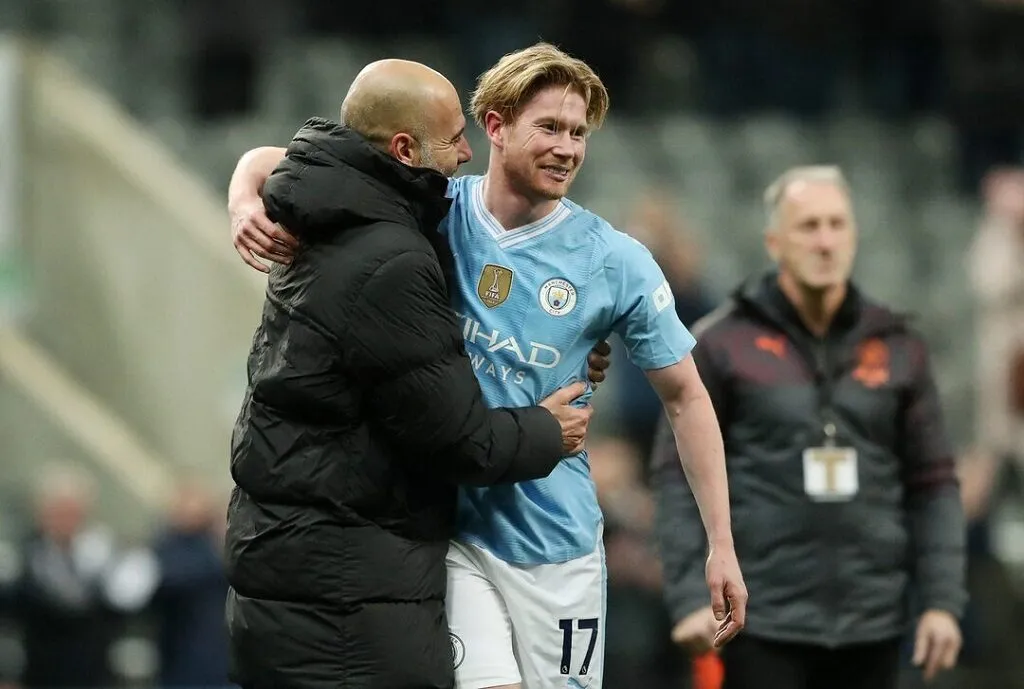 Pep Guardiola bày tỏ cảm xúc trước sự chia tay của Kevin De Bruyne