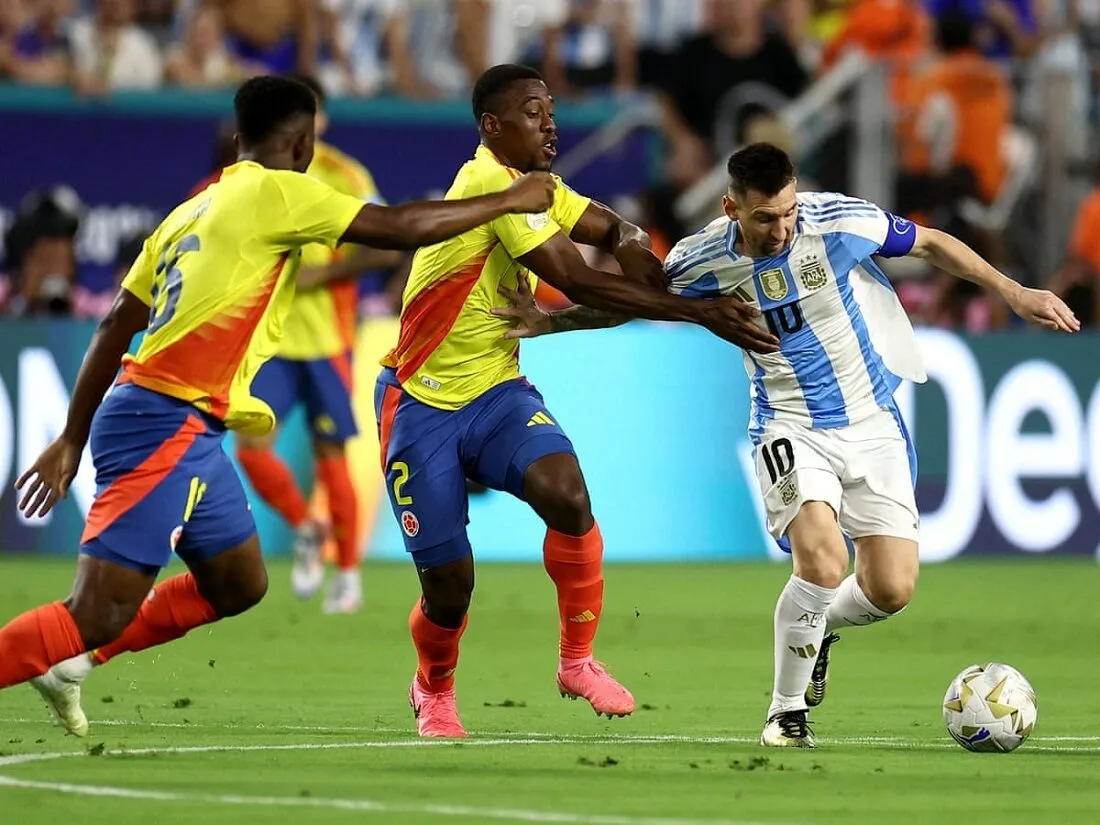 Soi kèo Argentina vs Colombia