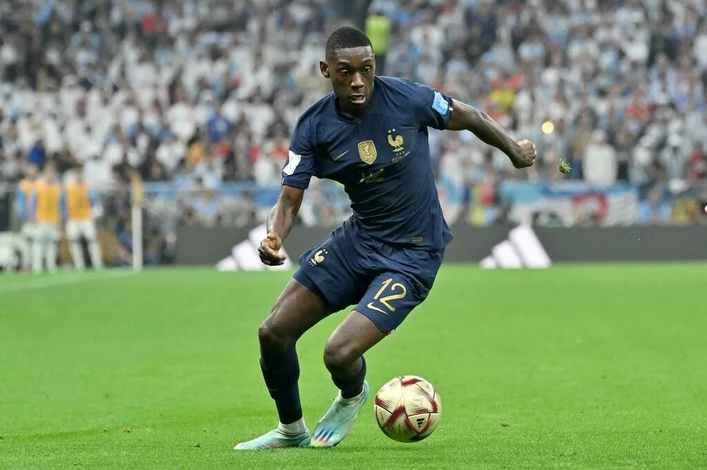 HLV Tottenham trấn an người hâm mộ sau tai nạn của Kolo Muani